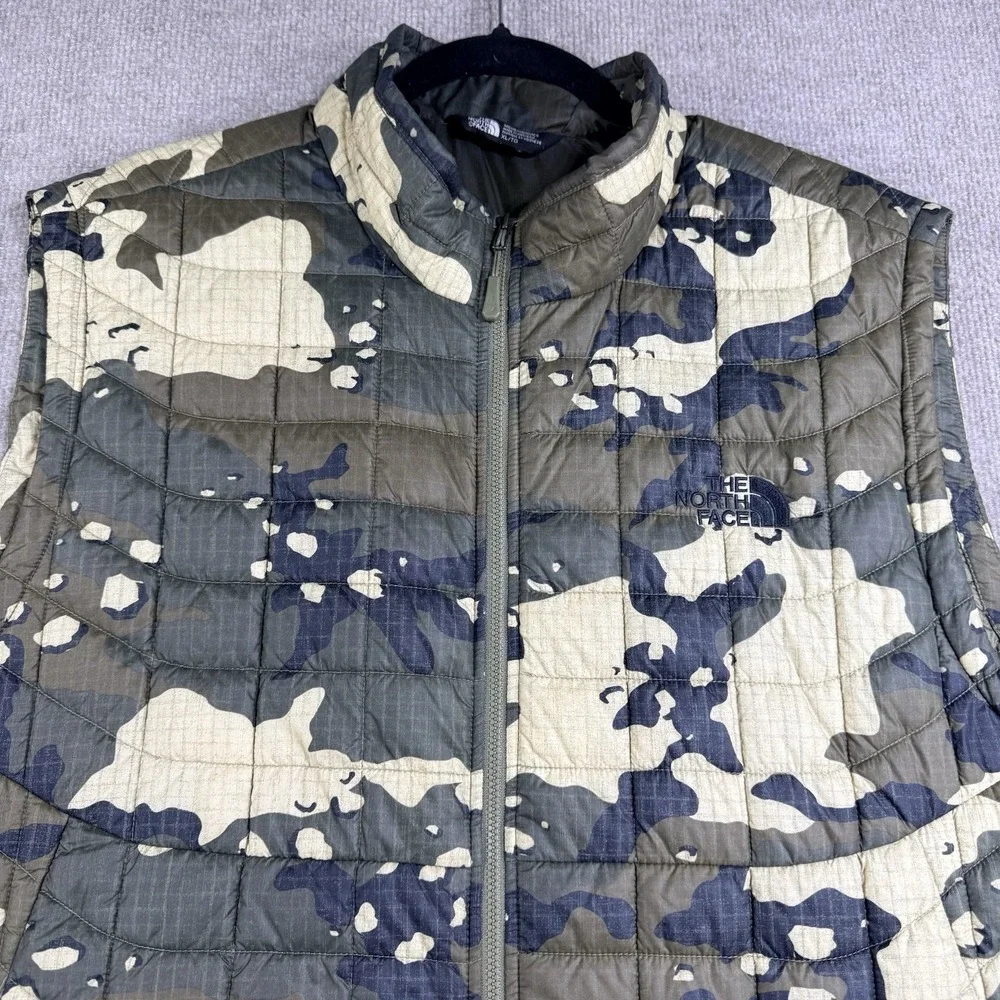 The North Face Mens XL ThermoBall Camo Vest Lightweight Puffer Full Zip